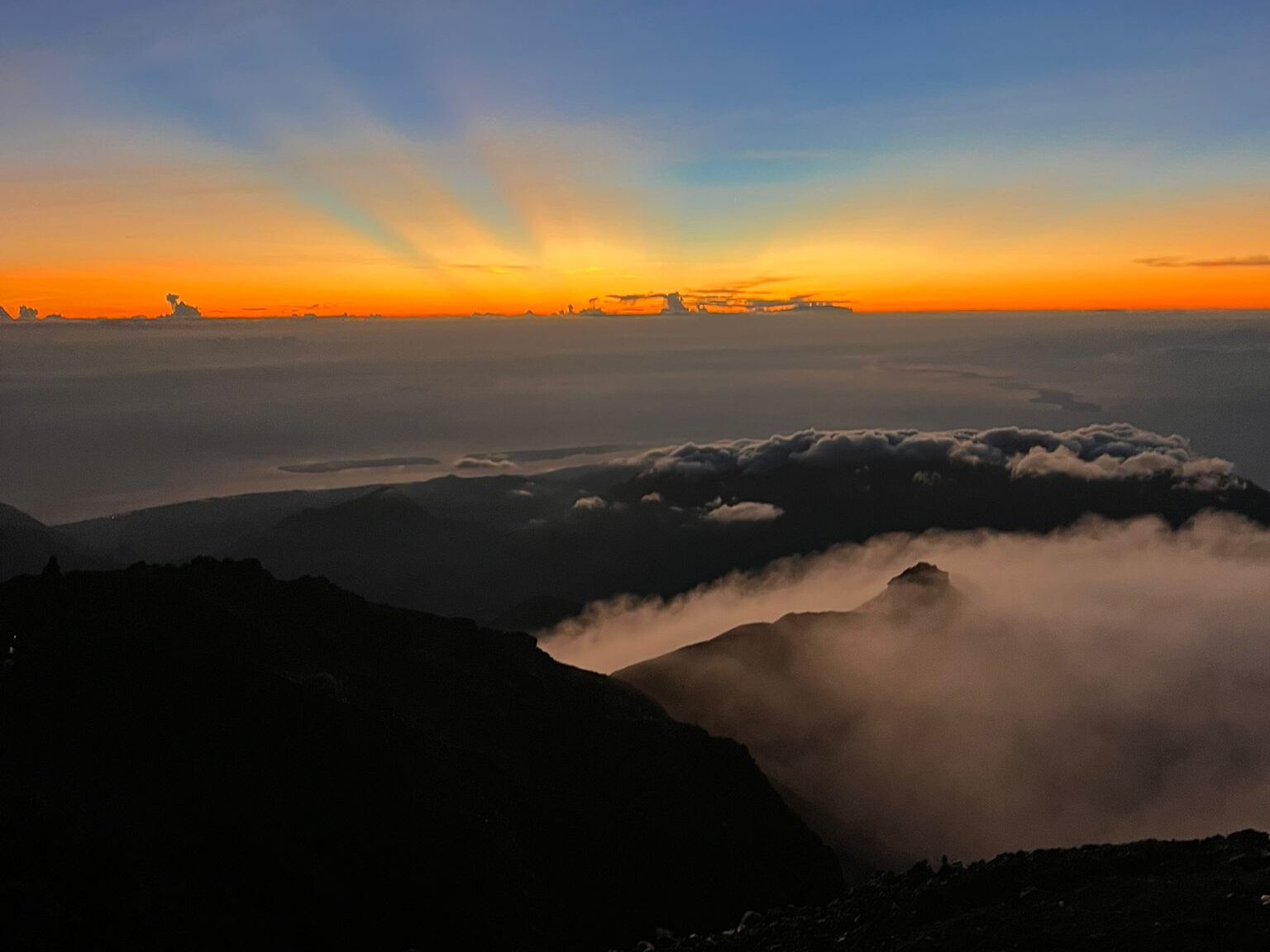 zonsopkomst vanaf mount rinjani